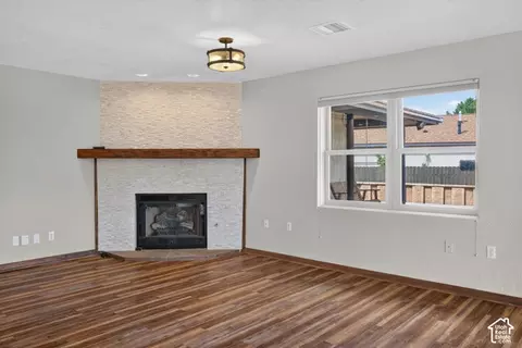 Living - 4095 Mountain Ct, Moab, UT 84532 photo 2 of 2