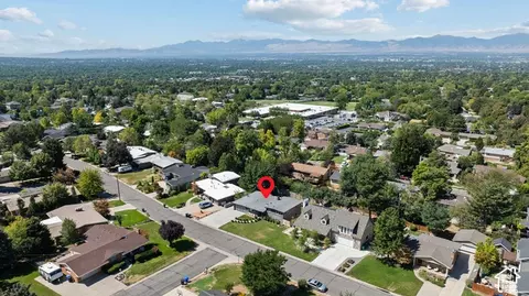 View/Area - 4284 S Vallejo Dr E, Holladay, UT 84117 photo 9 of 10