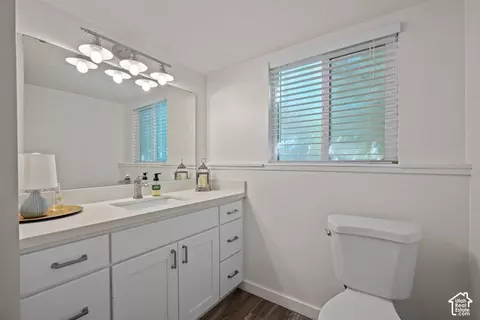 Bath - 4284 S Vallejo Dr E, Holladay, UT 84117 photo 5 of 5