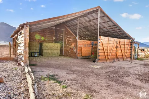 Exterior - 65 E 20250 N, Moroni, UT 84646 photo 2 of 2
