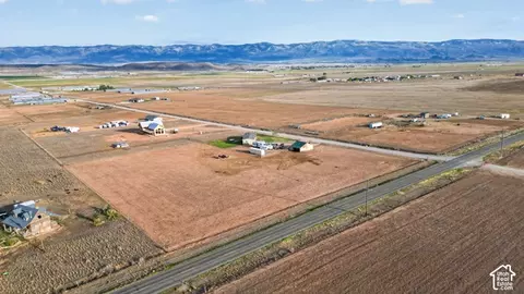 View/Area - 65 E 20250 N, Moroni, UT 84646 photo 6 of 9