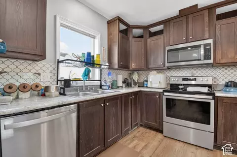 Kitchen - 65 E 20250 N, Moroni, UT 84646 photo 2 of 2