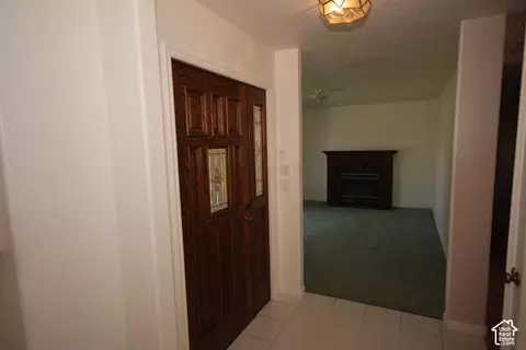 Entry Way - 1140 Windsor Dr, River Heights, UT 84321 photo 2 of 9