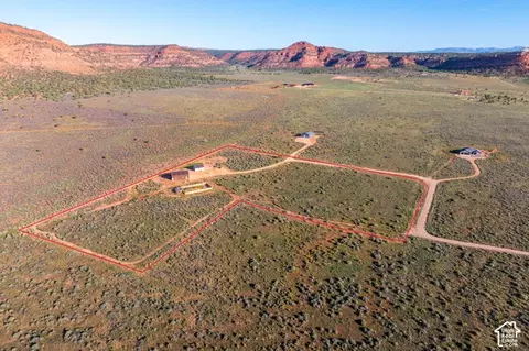 View/Area - 215 S Copper Rd E, Kanab, UT 84741 photo 1 of 1