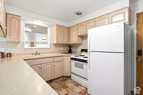 Kitchen - 1217 E 1100 S, Clearfield, UT 84015 photo 3 of 3