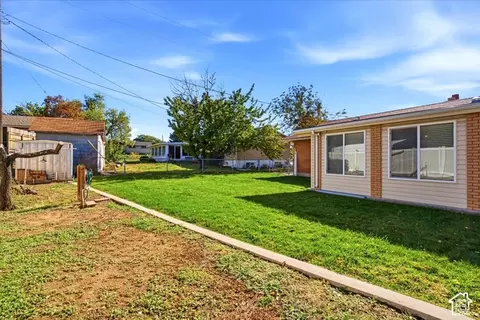 Exterior - 1217 E 1100 S, Clearfield, UT 84015 photo 3 of 5