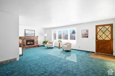 Living - 1217 E 1100 S, Clearfield, UT 84015 photo 2 of 4