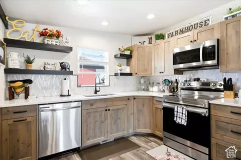 Kitchen - 414 E 1100 N, Ogden, UT 84404 photo 1 of 2