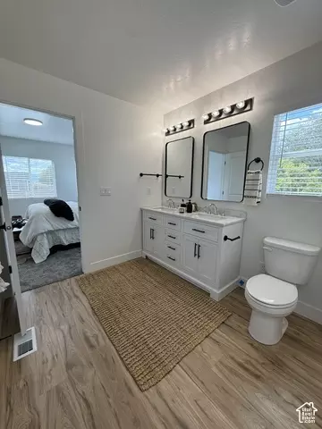Bath - 1147 N 850 W, Provo, UT 84604 photo 3 of 5