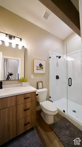 Bath - 23500 N 13936 E, Fairview, UT 84629 photo 1 of 3