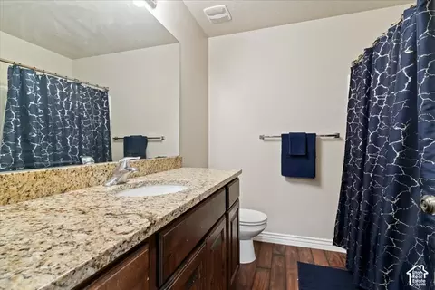 Bath - 1809 E Whitetail Dr, Layton, UT 84040 photo 2 of 2