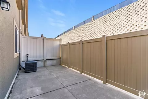 Exterior - 1809 E Whitetail Dr, Layton, UT 84040 photo 3 of 4