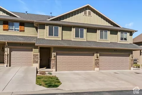 Exterior - 1809 E Whitetail Dr, Layton, UT 84040 photo 2 of 4
