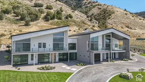 Exterior - 382 N 900 E, Providence, UT 84332 photo 8 of 15