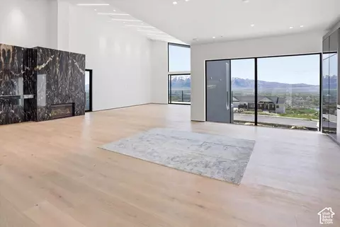 Living - 382 N 900 E, Providence, UT 84332 photo 5 of 19