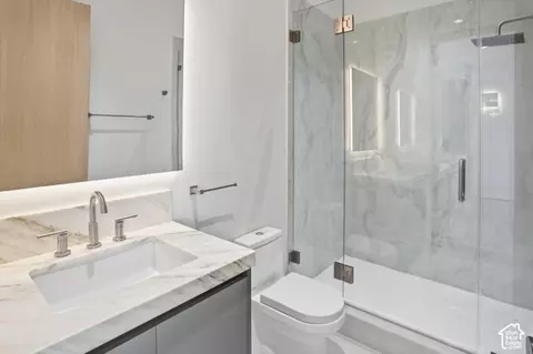 Bath - 382 N 900 E, Providence, UT 84332 photo 10 of 10