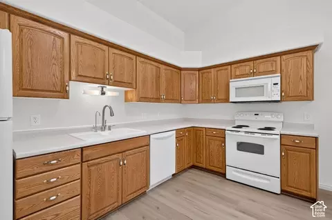 Kitchen - 151 W Telegraph St #2, Washington, UT 84780 photo 4 of 4