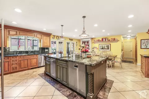 Kitchen - 8415 S Red River Rd, Sandy, UT 84093 photo 1 of 9