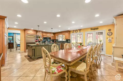 Dining - 8415 S Red River Rd, Sandy, UT 84093 photo 5 of 5