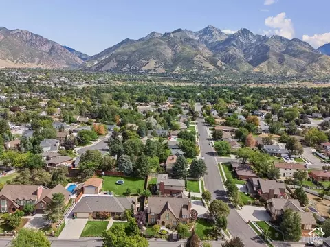 View/Area - 8415 S Red River Rd, Sandy, UT 84093 photo 9 of 10
