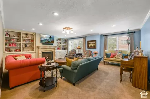 Living - 8415 S Red River Rd, Sandy, UT 84093 photo 4 of 10