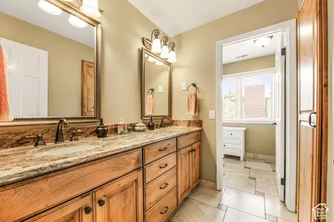 Bath - 8415 S Red River Rd, Sandy, UT 84093 photo 7 of 10