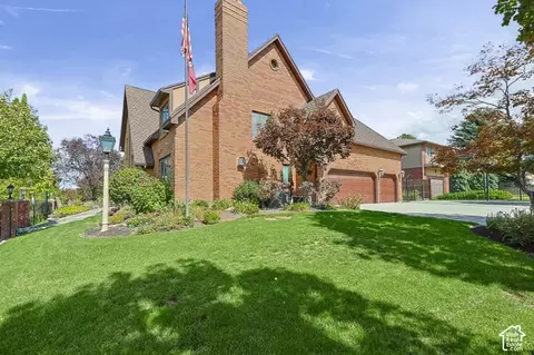 Exterior - 8415 S Red River Rd, Sandy, UT 84093 photo 20 of 25
