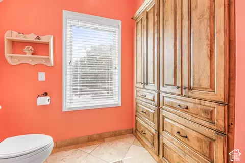 Bath - 8415 S Red River Rd, Sandy, UT 84093 photo 5 of 10