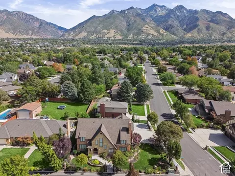 View/Area - 8415 S Red River Rd, Sandy, UT 84093 photo 3 of 10