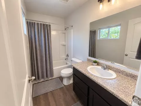 Bath - 11689 S Shadow View Ln, Draper, UT 84020 photo 2 of 6