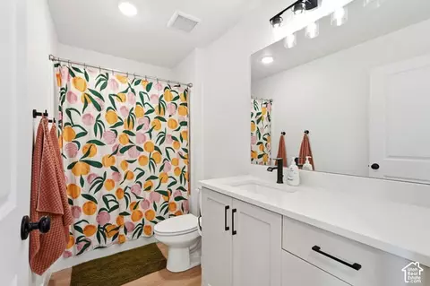 Bath - 698 E 600 S, Hyrum, UT 84319 photo 2 of 2