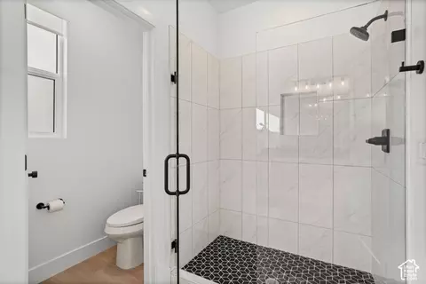 Bath - 690 E Desert Cactus Dr, Washington, UT 84780 photo 4 of 6