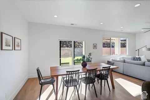 Dining - 690 E Desert Cactus Dr, Washington, UT 84780 photo 2 of 3