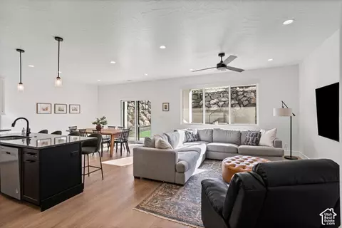 Living - 690 E Desert Cactus Dr, Washington, UT 84780 photo 1 of 3