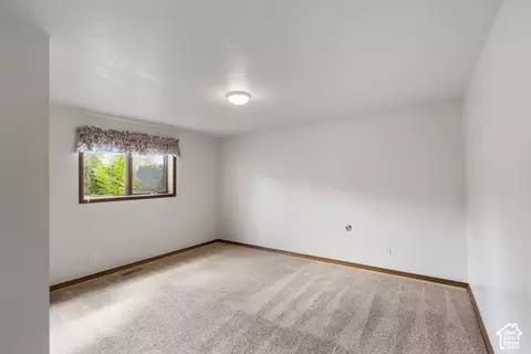 Bedroom - 1373 Pheasant Ridge Cir, Bountiful, UT 84010 photo 8 of 10