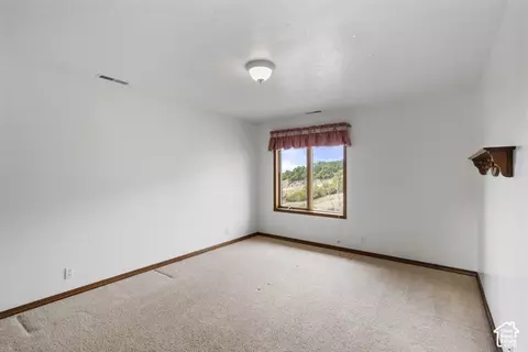 Bedroom - 1373 Pheasant Ridge Cir, Bountiful, UT 84010 photo 3 of 10