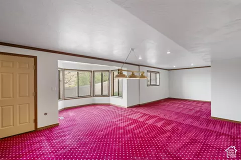 Living - 1373 Pheasant Ridge Cir, Bountiful, UT 84010 photo 6 of 8