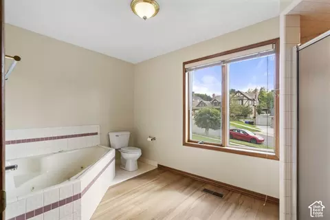 Bath - 1373 Pheasant Ridge Cir, Bountiful, UT 84010 photo 1 of 4