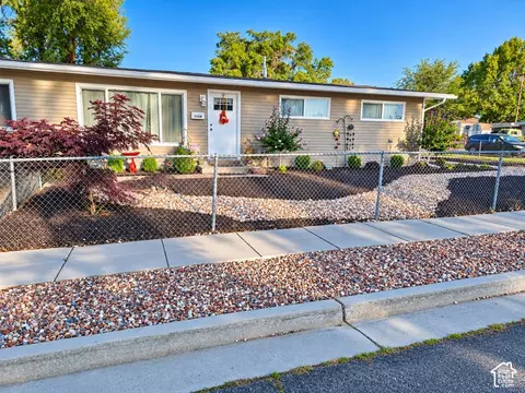 Exterior - 1558 N 400 W, Sunset, UT 84015 photo 13 of 14