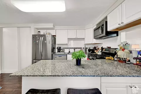 Kitchen - 1558 N 400 W, Sunset, UT 84015 photo 3 of 3