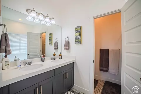 Bath - 171 N 480 E, Vineyard, UT 84059 photo 1 of 6