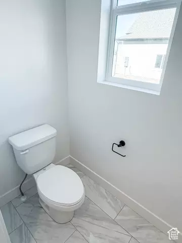 Bath - 640 S 50 E #114, Hyde Park, UT 84318 photo 6 of 7
