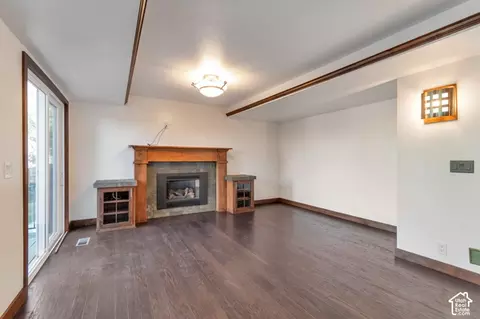 Living - 10318 S 2375 E, Sandy, UT 84092 photo 5 of 6