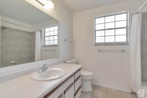 Bath - 10318 S 2375 E, Sandy, UT 84092 photo 3 of 3