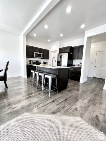 Kitchen - 1673 S Longview, Santaquin, UT 84655 photo 1 of 2