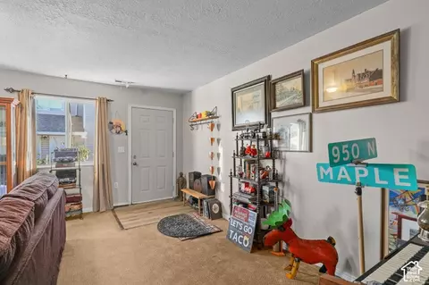 Entry Way - 399 Downs Dr, Ogden, UT 84404 photo 1 of 3
