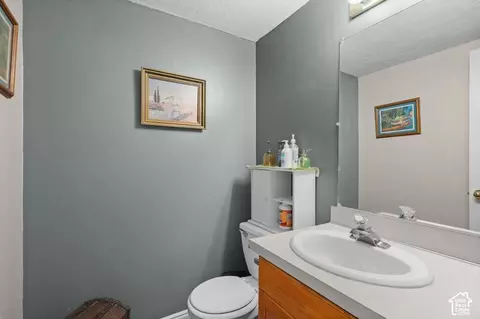Bath - 399 Downs Dr, Ogden, UT 84404 photo 1 of 5