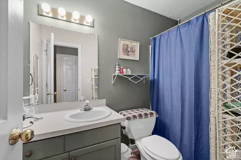 Bath - 399 Downs Dr, Ogden, UT 84404 photo 2 of 5
