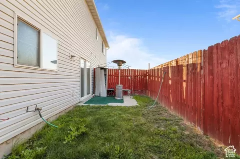 Exterior - 399 Downs Dr, Ogden, UT 84404 photo 5 of 7