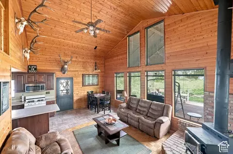 Living - 21200 S 21600 E, Scofield, UT 84526 photo 3 of 8